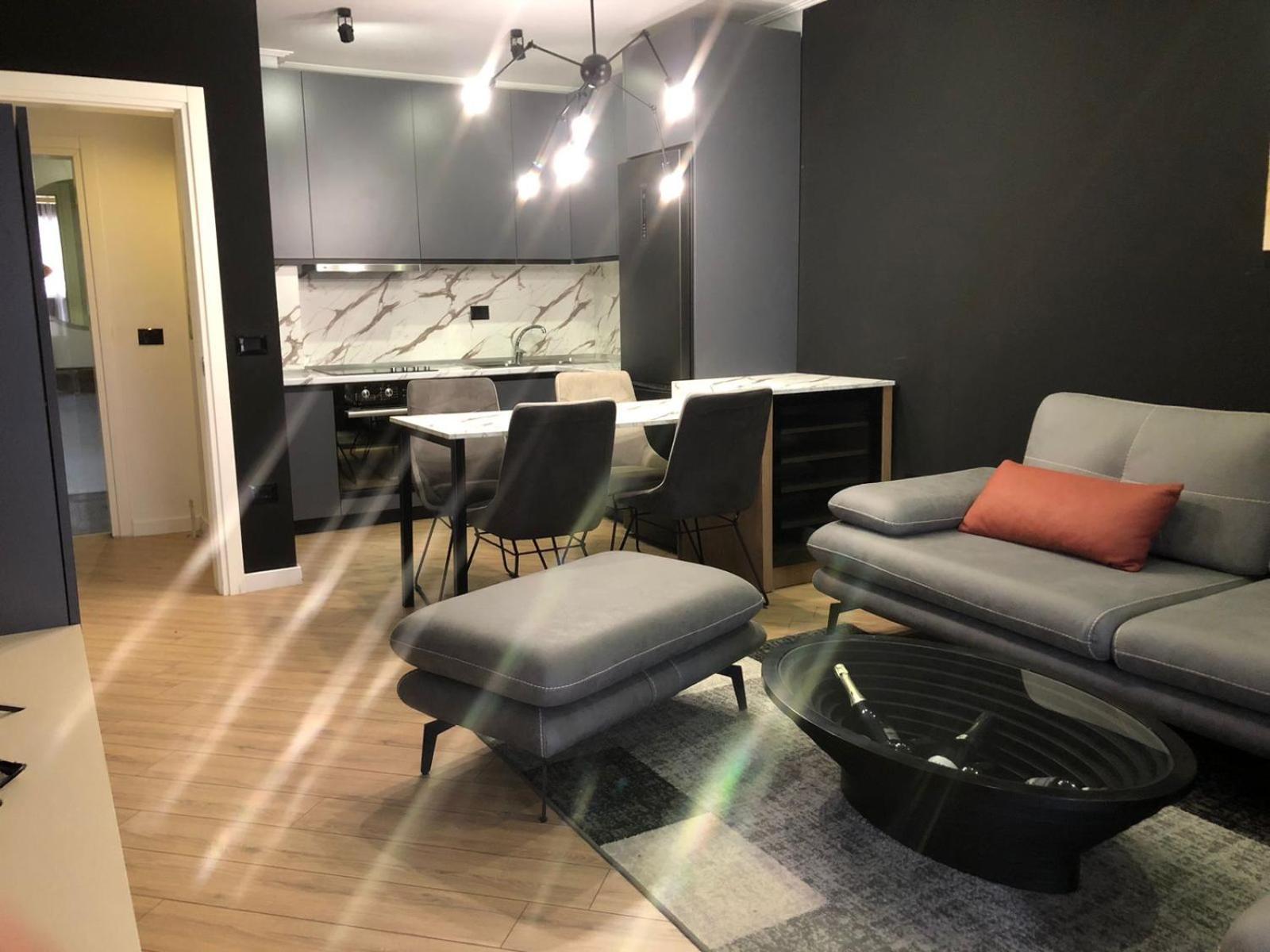 Apartment Tirent - Komuna E Parisit, 1 *